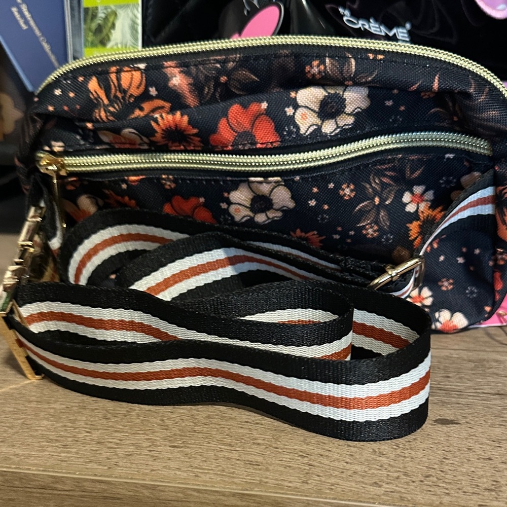 Simply Southern Floral Belt Bag - Black, Orange, White - Picture 4 of 7
